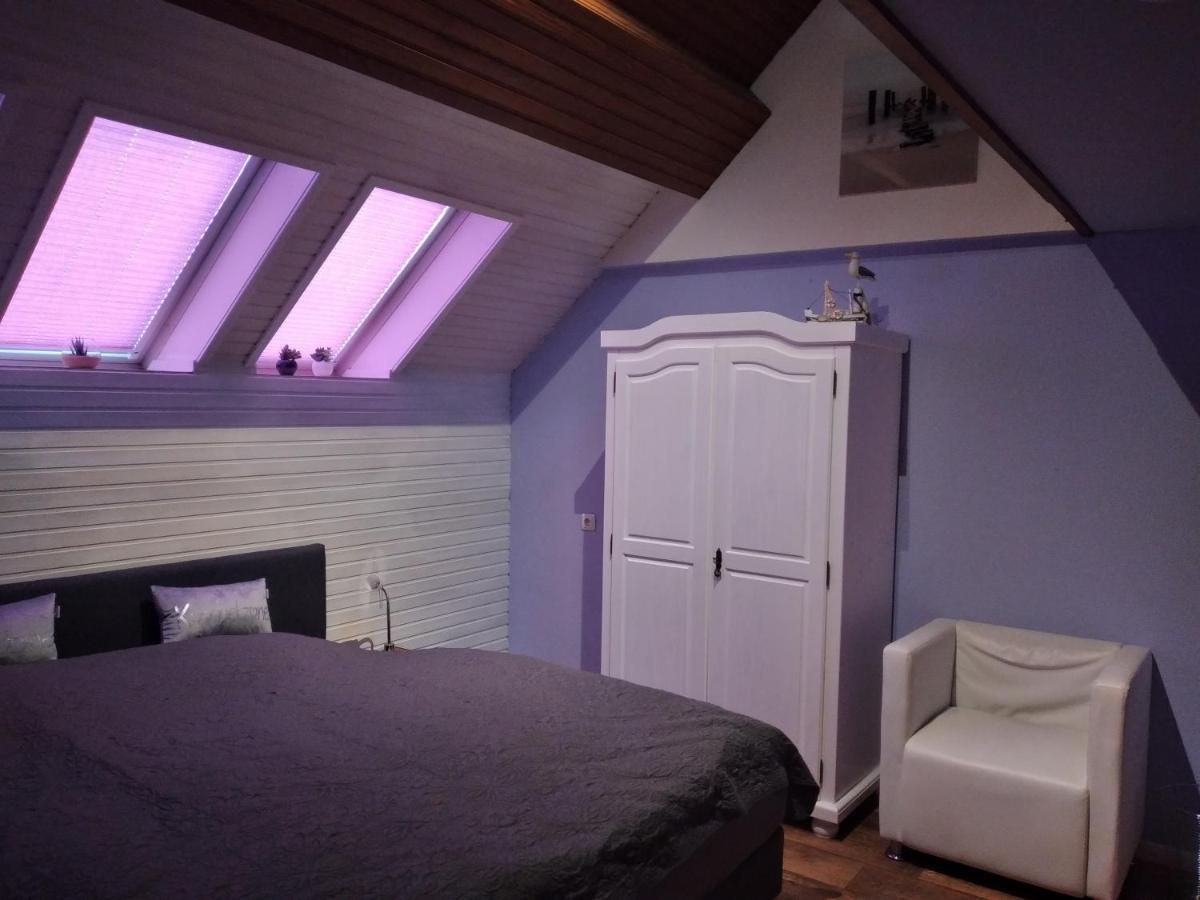 Ferienwohnung "Kunterbunt" Mit Burgblick Und Dachterrasse Моншау Екстер'єр фото