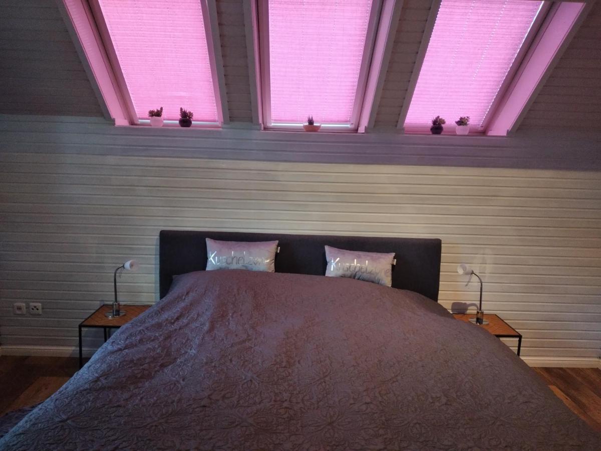Ferienwohnung "Kunterbunt" Mit Burgblick Und Dachterrasse Моншау Екстер'єр фото