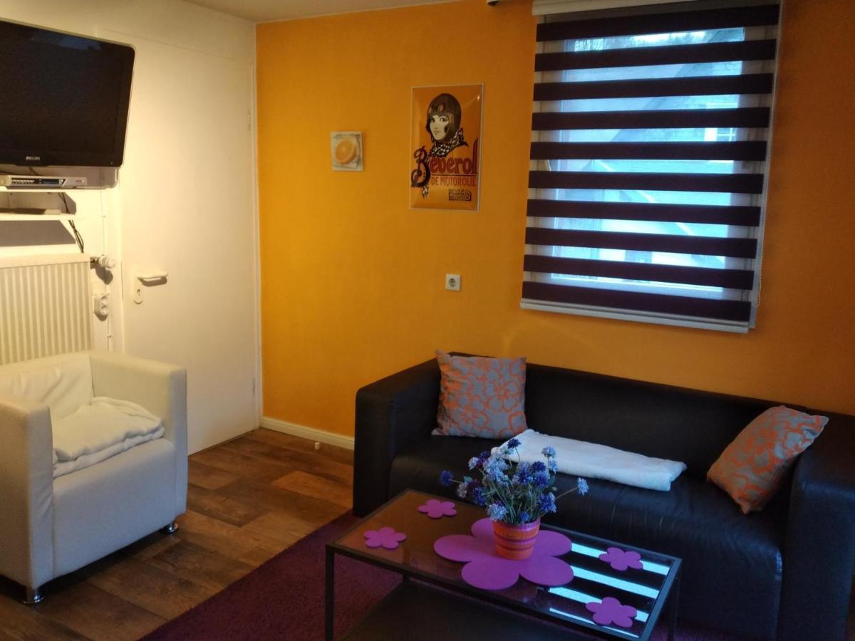 Ferienwohnung "Kunterbunt" Mit Burgblick Und Dachterrasse Моншау Екстер'єр фото