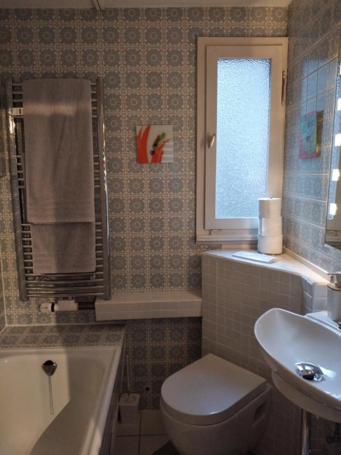 Ferienwohnung "Kunterbunt" Mit Burgblick Und Dachterrasse Моншау Екстер'єр фото
